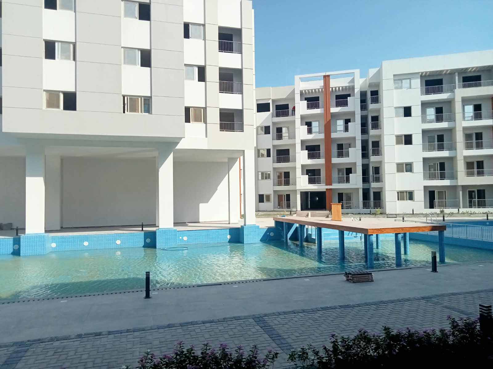 Compound swimming pool finishing – Apartments for sale in Hurghada